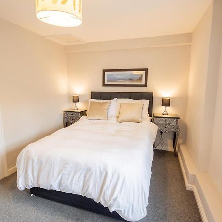Bridge Street Views Apartment Честър Екстериор снимка